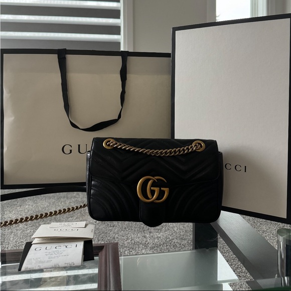 Gucci Marmont Medium Shoulder Bag - Picture 1 of 9